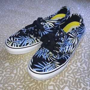 Black patterned Vans